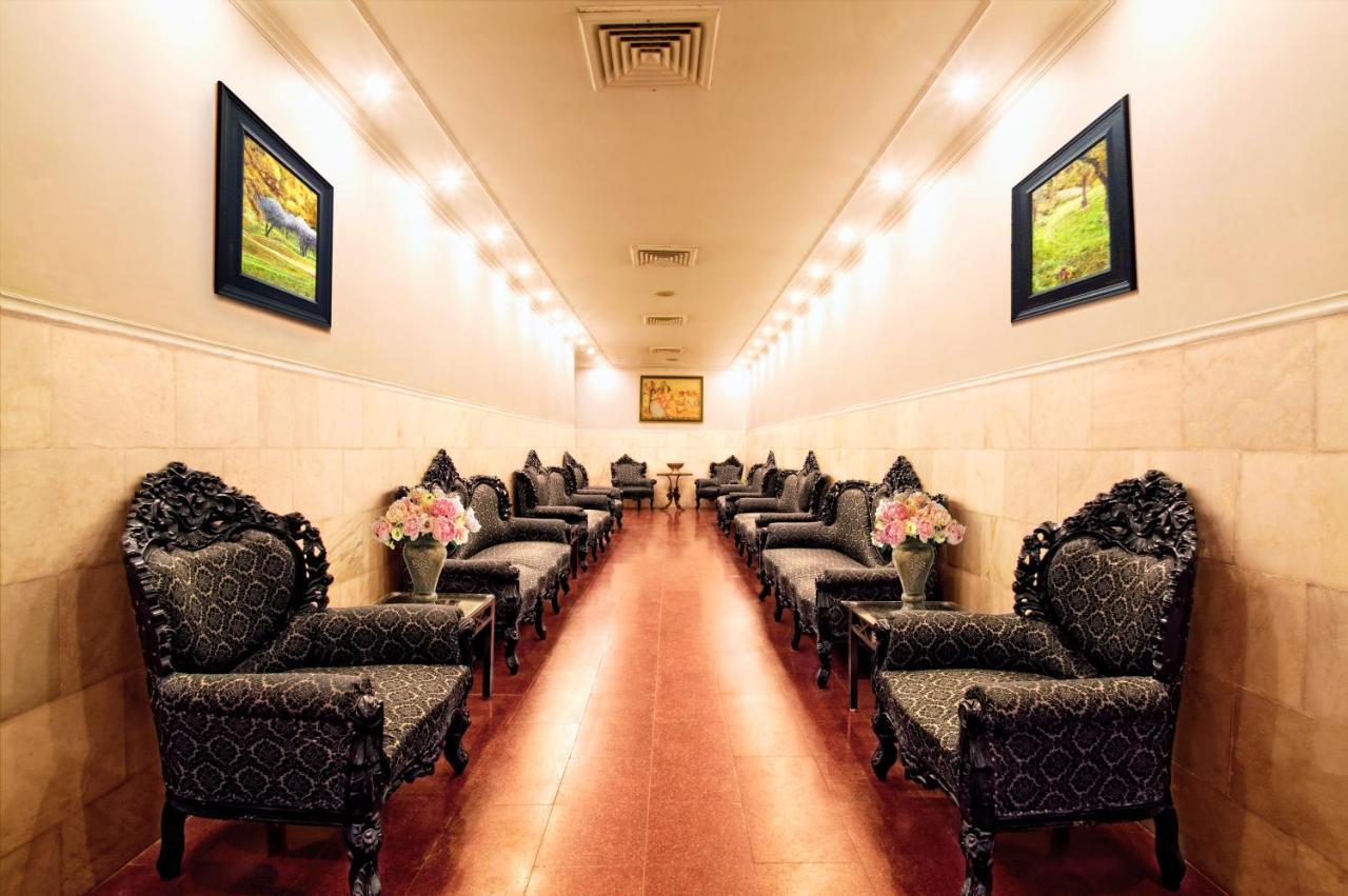 Hotel Deep Palace ラクナウ エクステリア 写真
